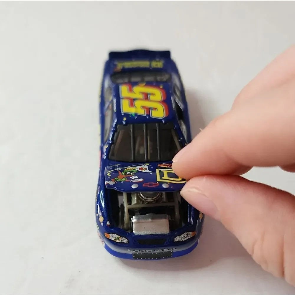 Action 2001 Monte Carlo Hood Open #55 Bobby Hamilton Square D Looney Tunes 1:64
